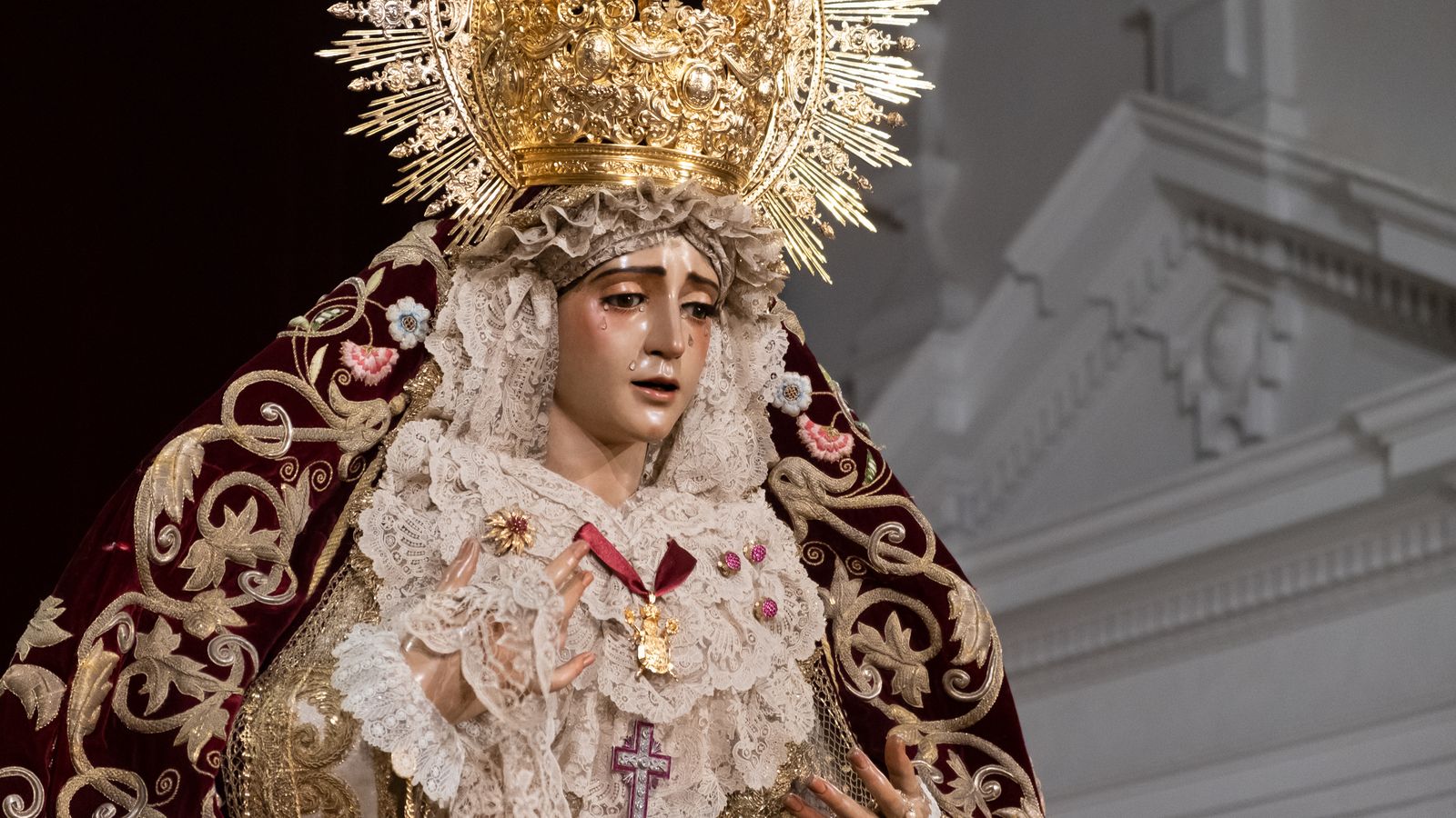 El besamanos a la Virgen de Refugio de San Bernardo, en imágenes