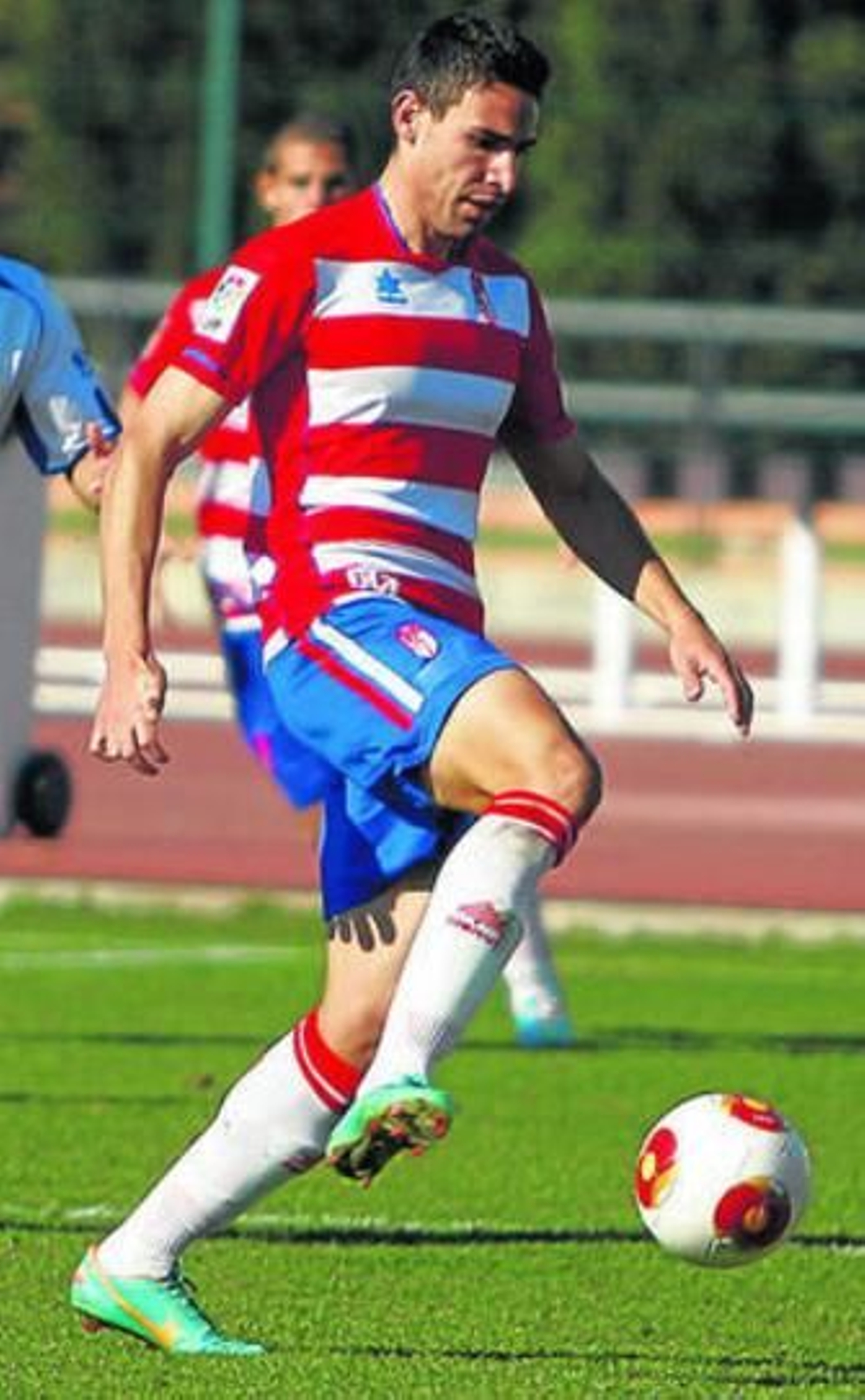 Antonio Puertas durante un partido del Granada B.