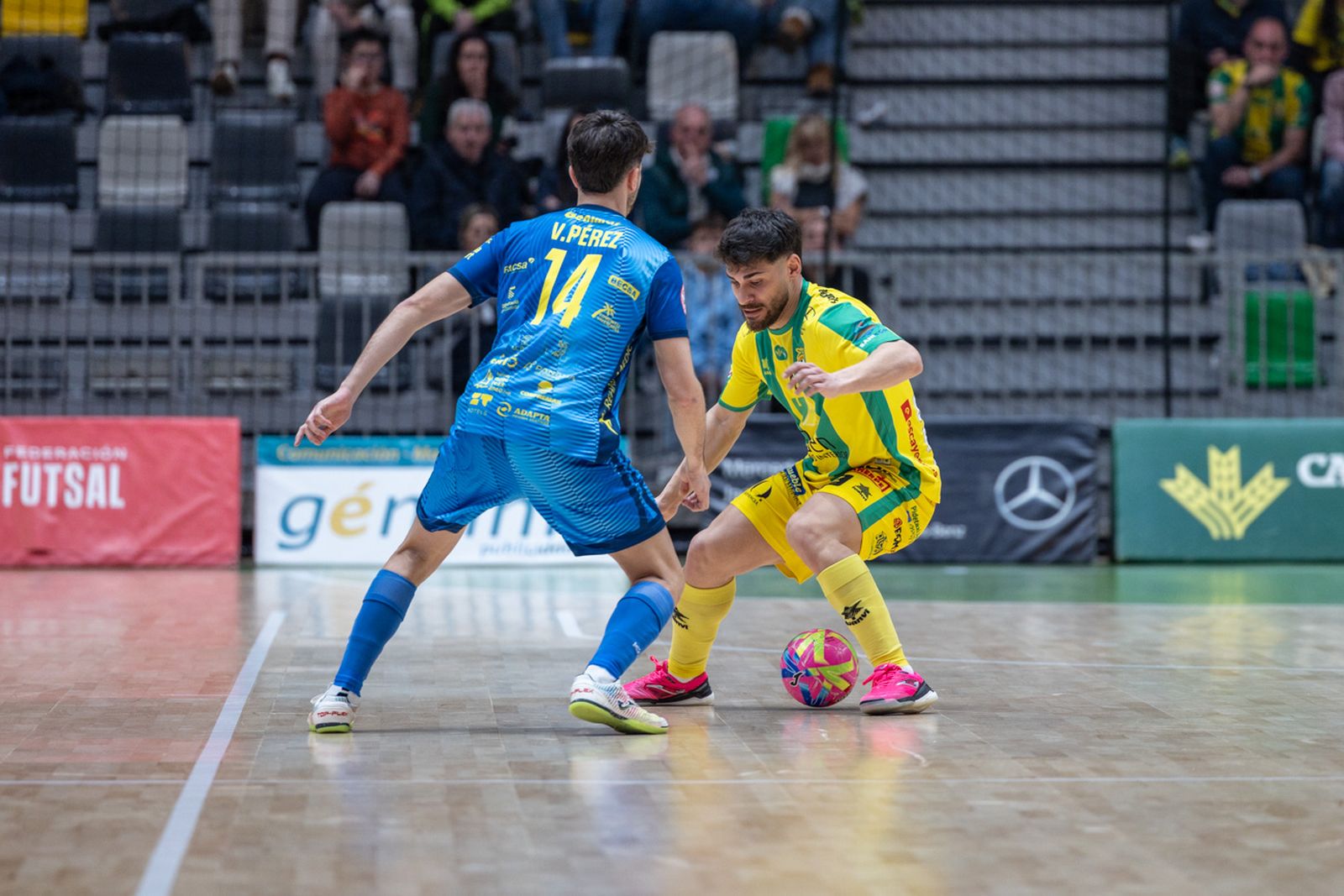 Las mejores imágenes del empate entre Jaén Paraíso Interior FS y Servigroup Peñíscola