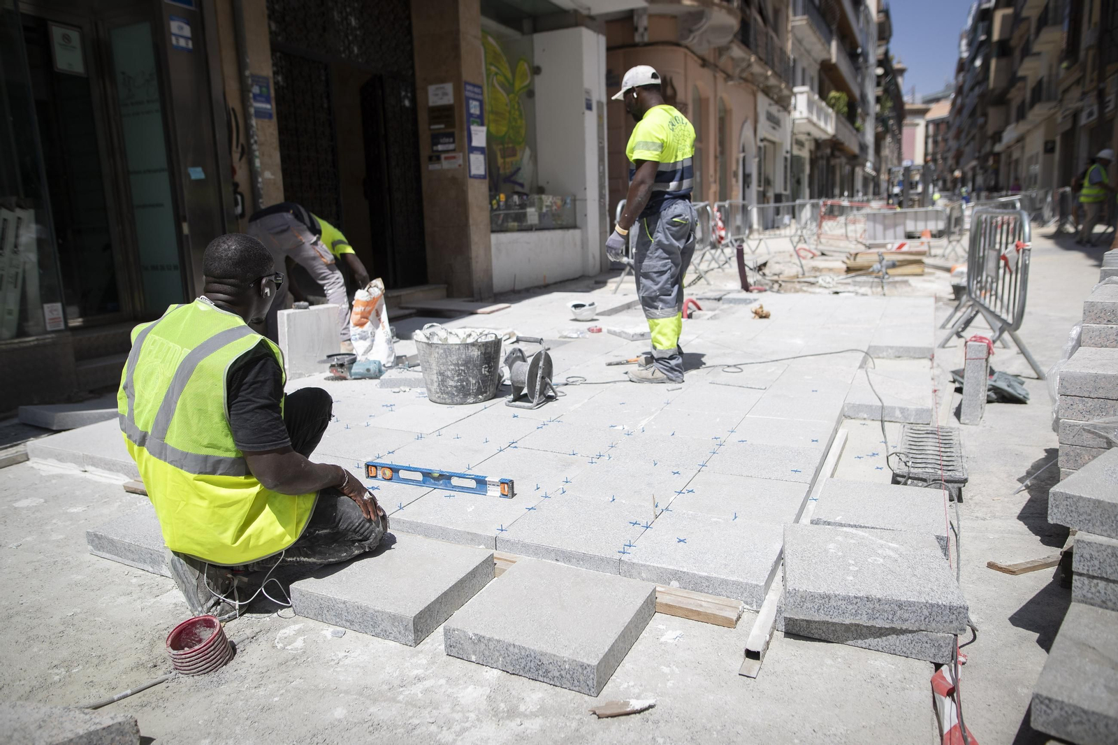 Imagen de archivo de las obras que se están realizando en la calle San Antón de Granada