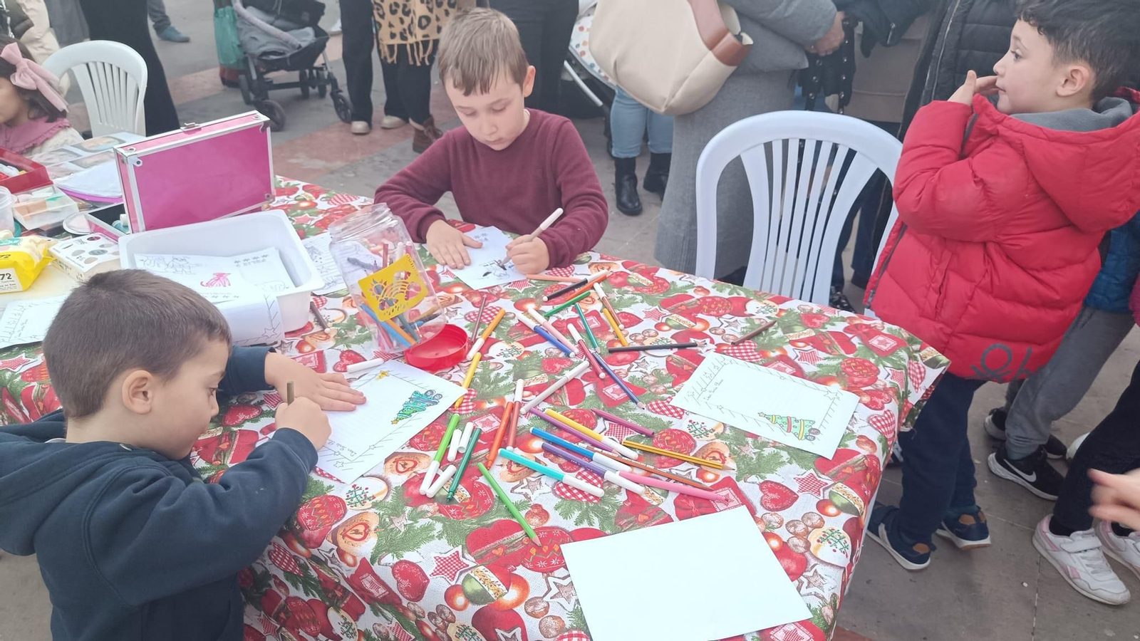 El mágico poblado navideño de Villa del Río, en imágenes