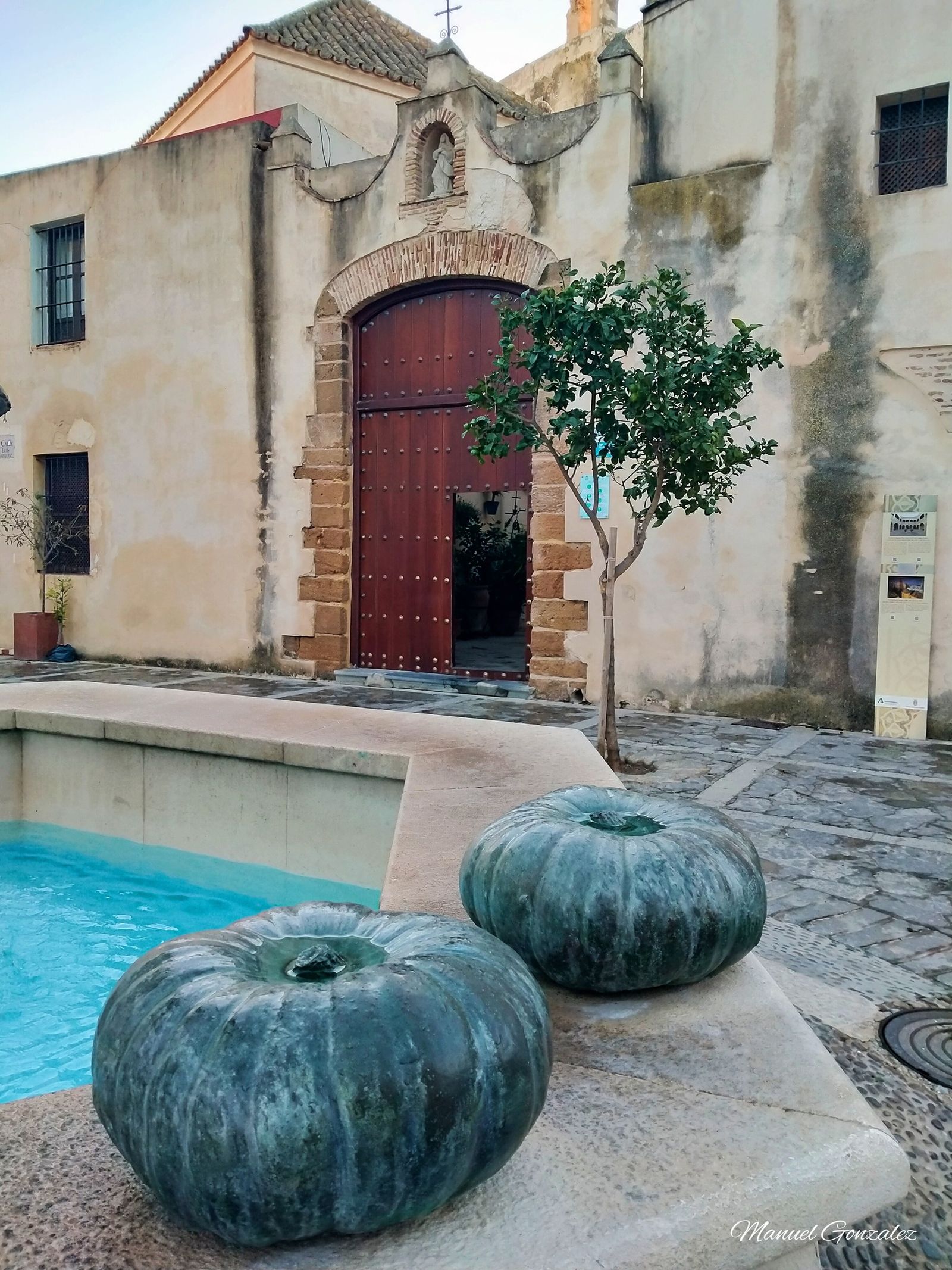 Raíces de su casco histórico con estas calabazas roteñas. Manuel González