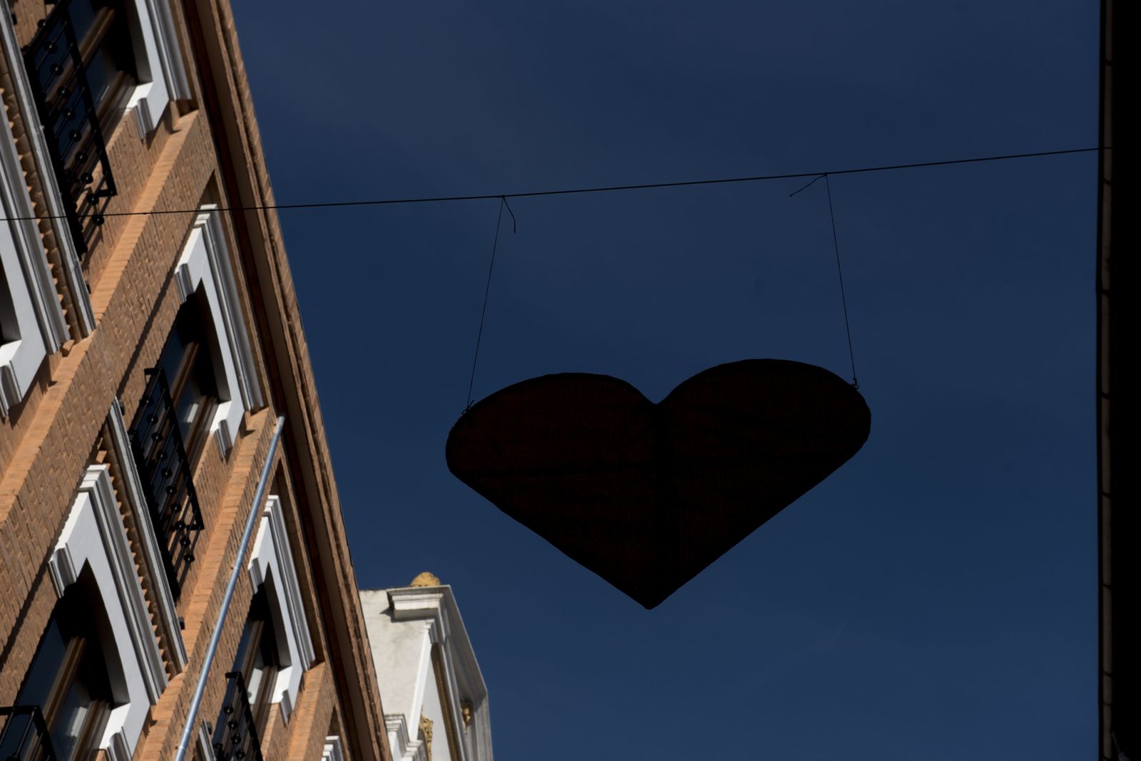 Granada se llena de corazones