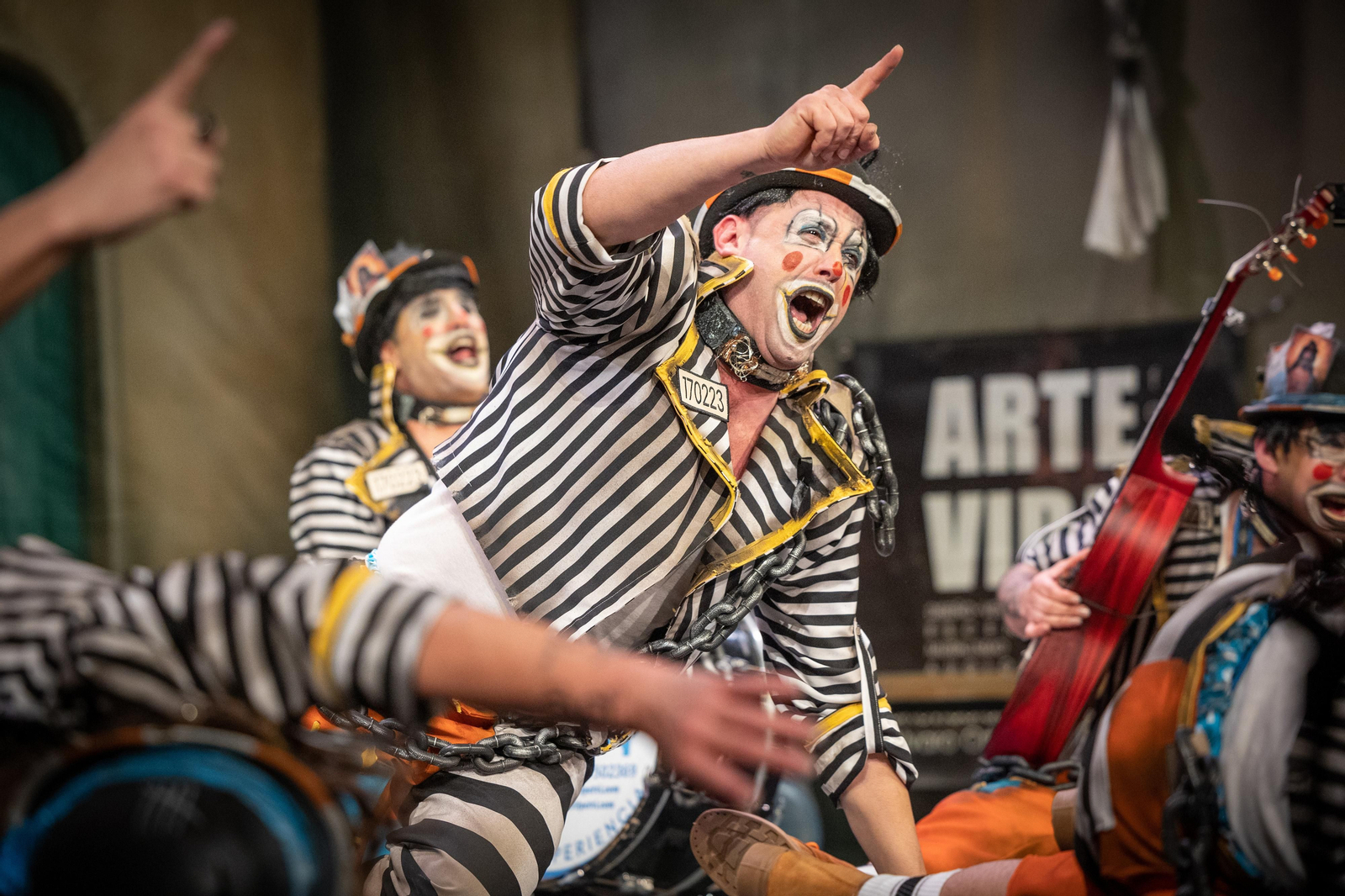 Chirigota 'La callejera invisible'