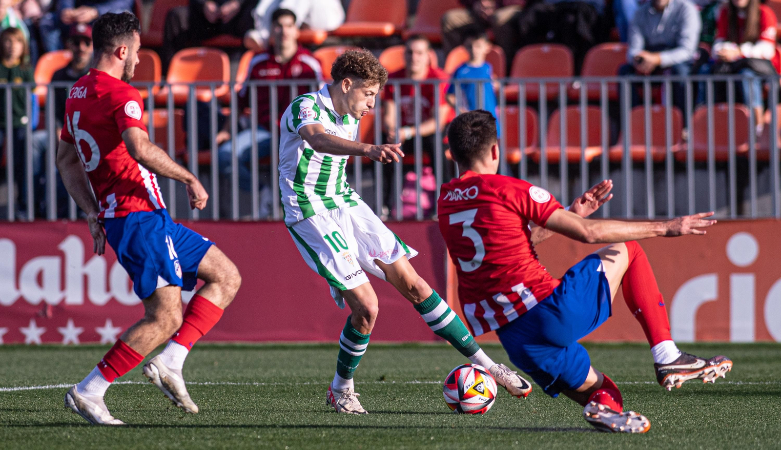 Las mejores fotos de la goleada del Córdoba CF al Atlético de Madrid B