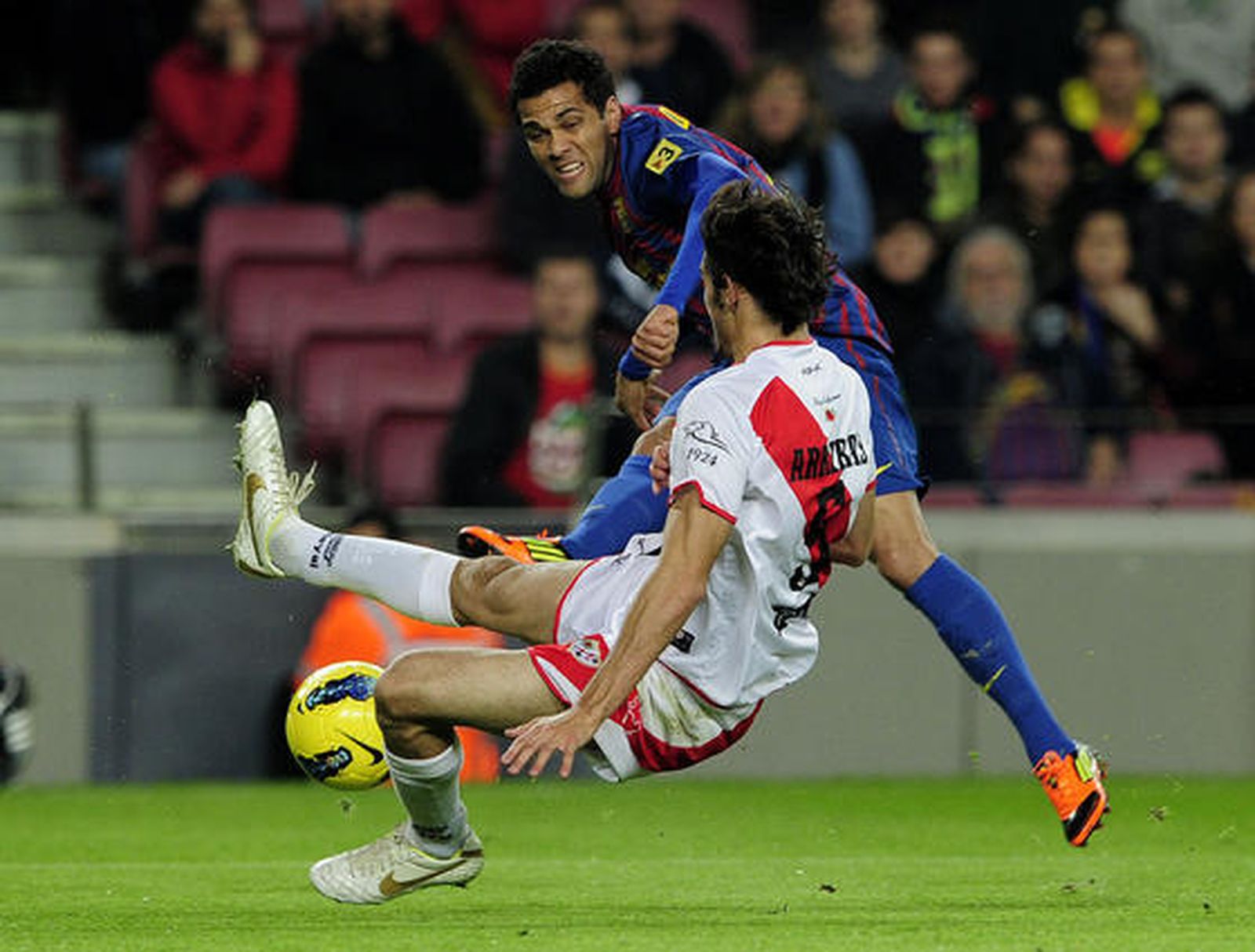 El Barça golea con facilidad a un Rayo Vallecano que salió valiente en el Camp Nou.

Foto: AFP