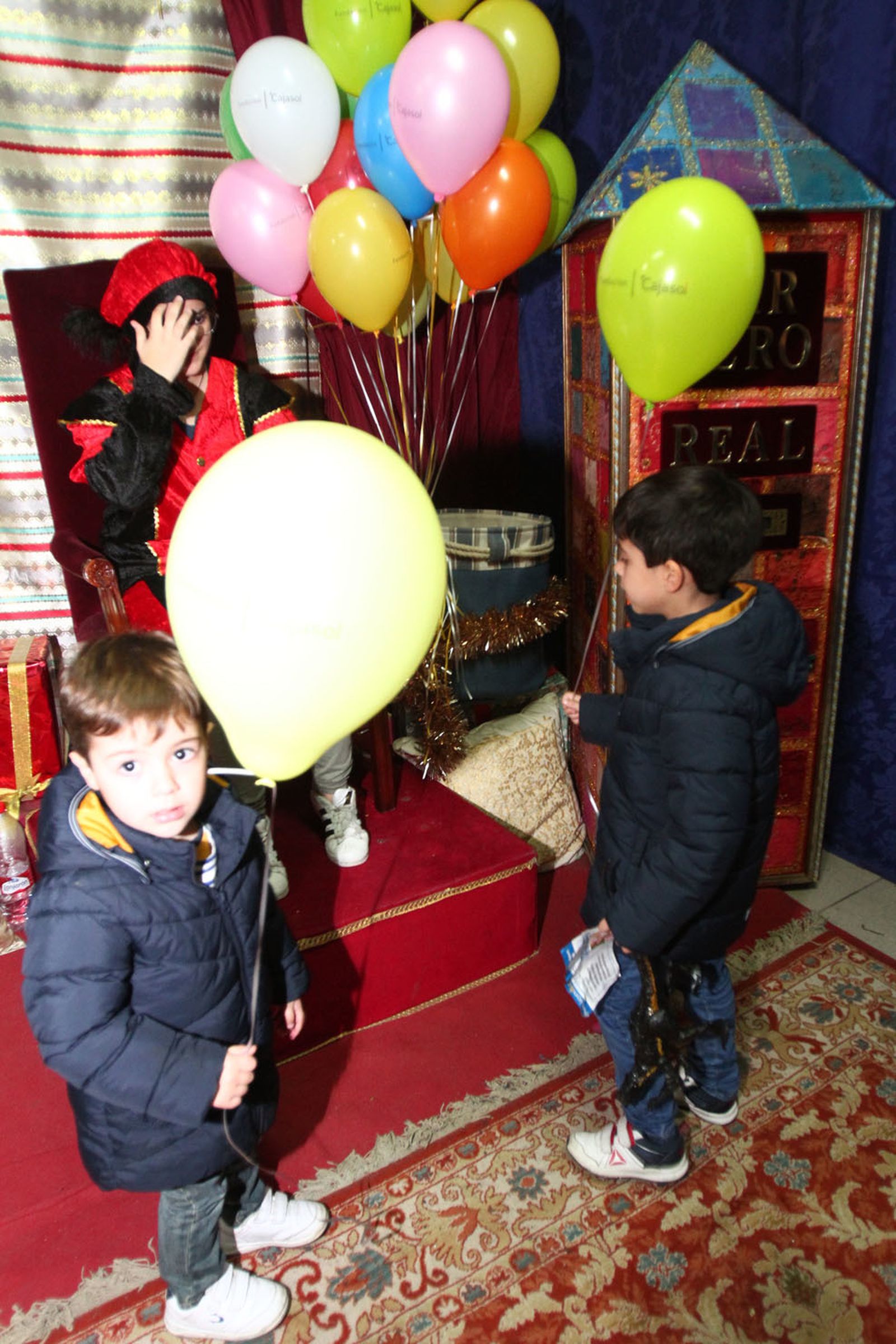 Entrega de cartas al Cartero Real de los Reyes Magos