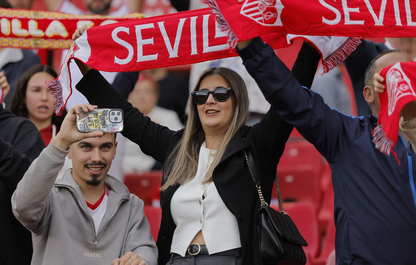 Búscate en las fotos del Sevilla fc - Rayo