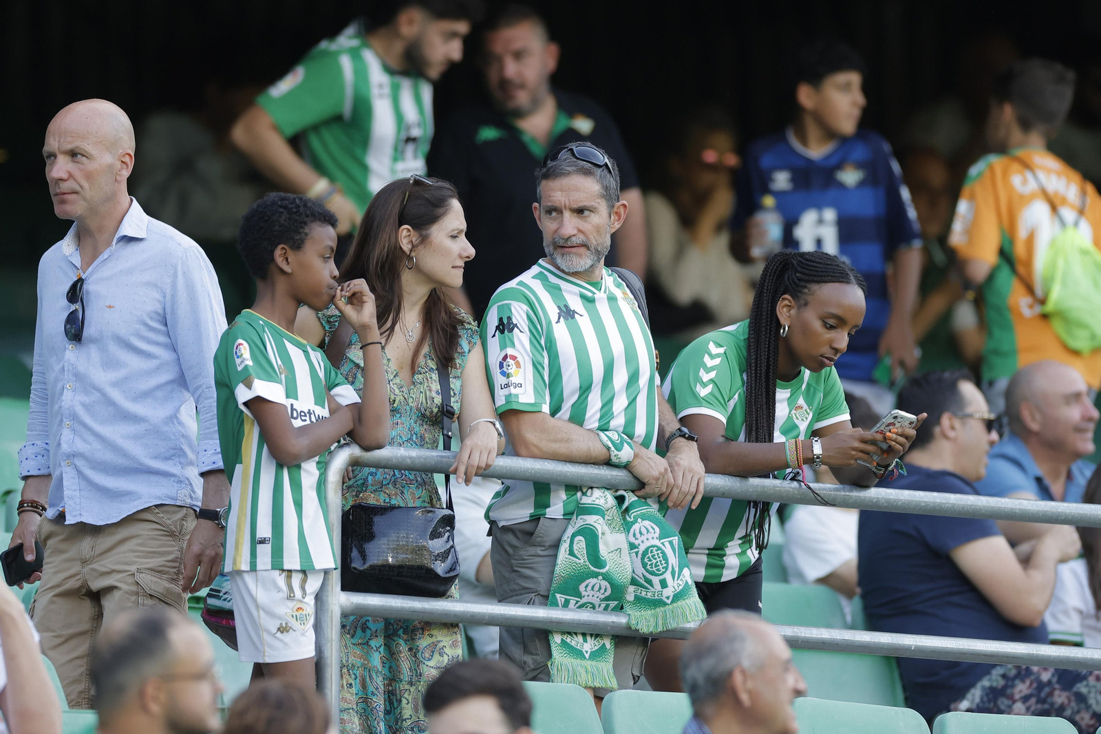 Búscate en las fotos del Betis-Rayo