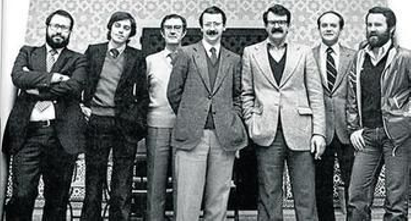 Los 'padres' del Estatuto: Ángel López, Miguel Ángel del Pino, Pedro Luis Serrera, Carlos Rosado, José Rodríguez de la Borbolla, Juan Carlos Aguilar y Javier Pérez Royo.