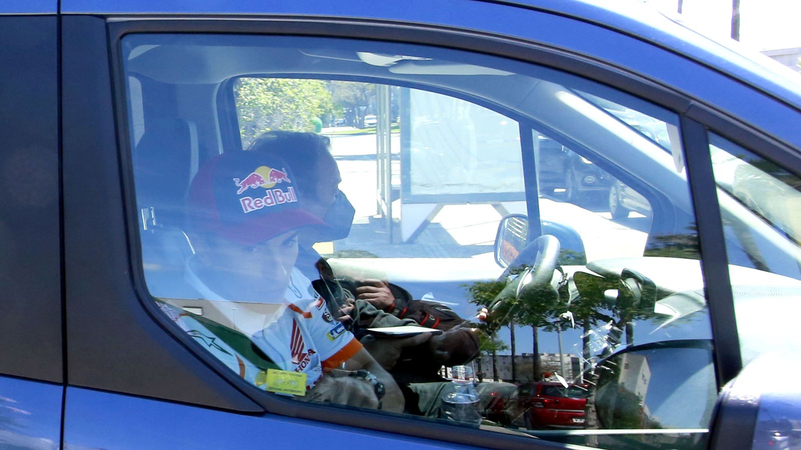 Márquez, con Emilio Alzamora rumbo al Circuito.