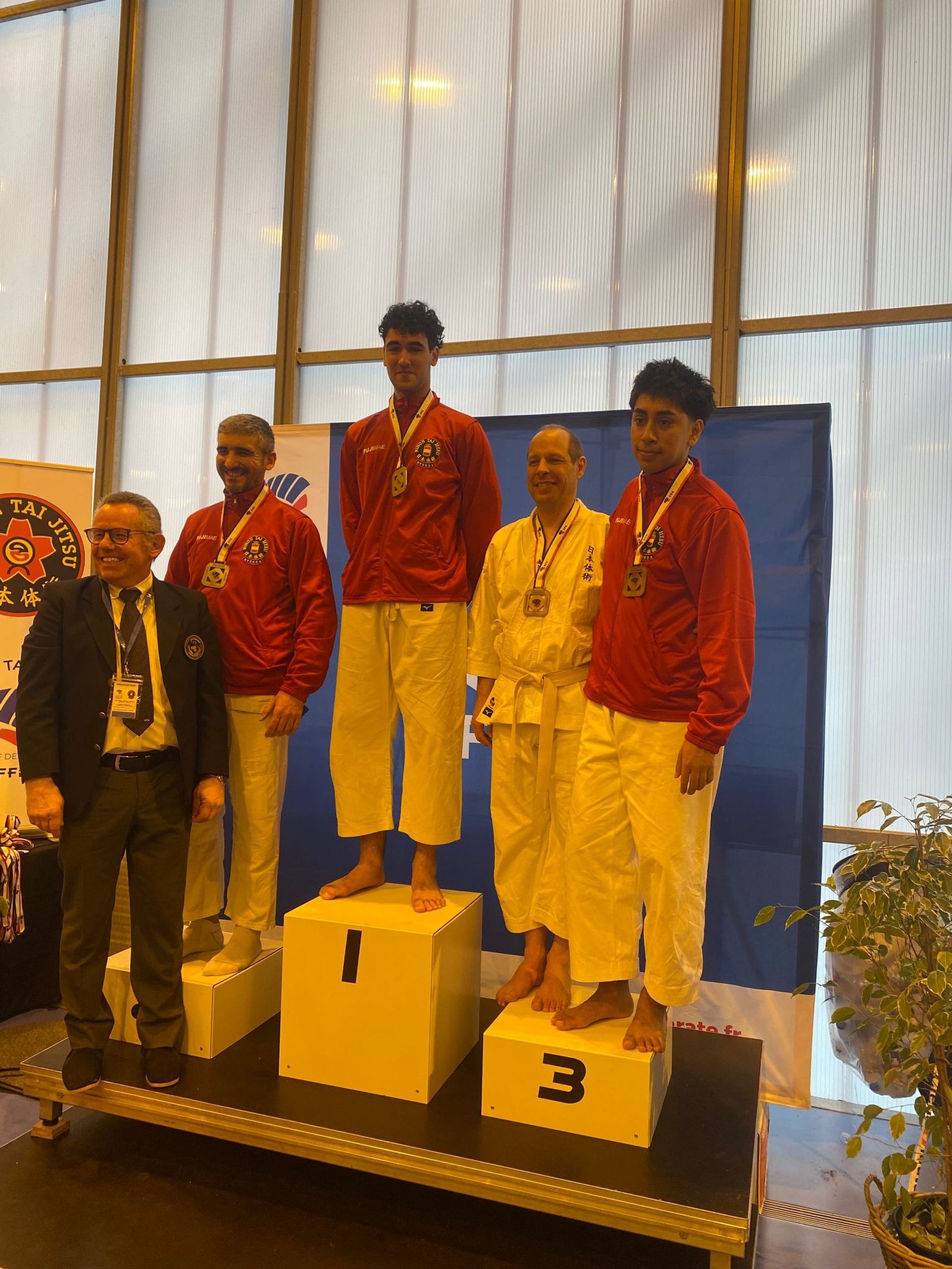 La Escuela Nihon Tai-Jitsu del Club Nazaret conquista París