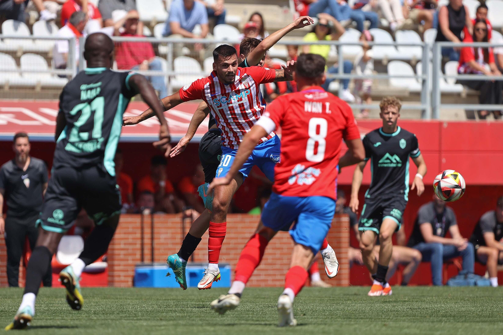 Las  mejores fotos del Algeciras - Atlético Baleares de Primera RFEF