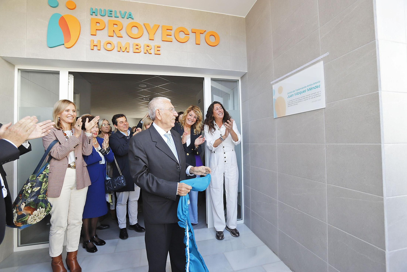 Imágenes de la inauguración del nuevo edificio de Proyecto Hombre en Huelva