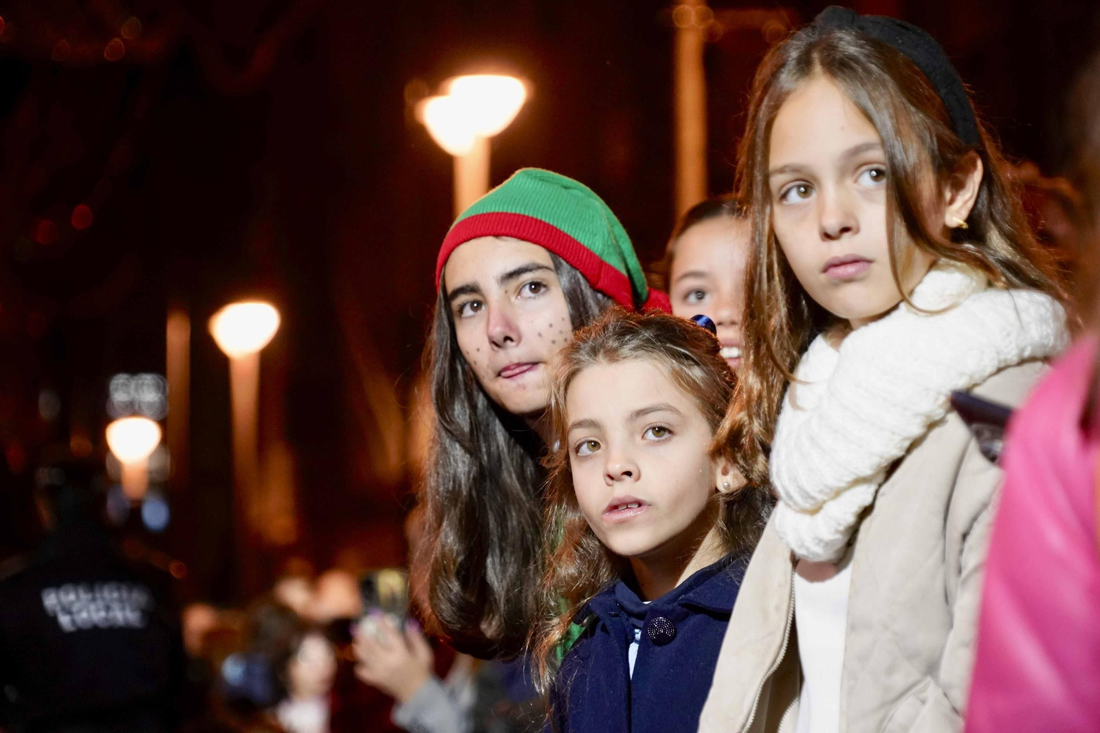 Las mejores imágenes del encendido del alumbrado 2025 en la Plaza de las Monjas