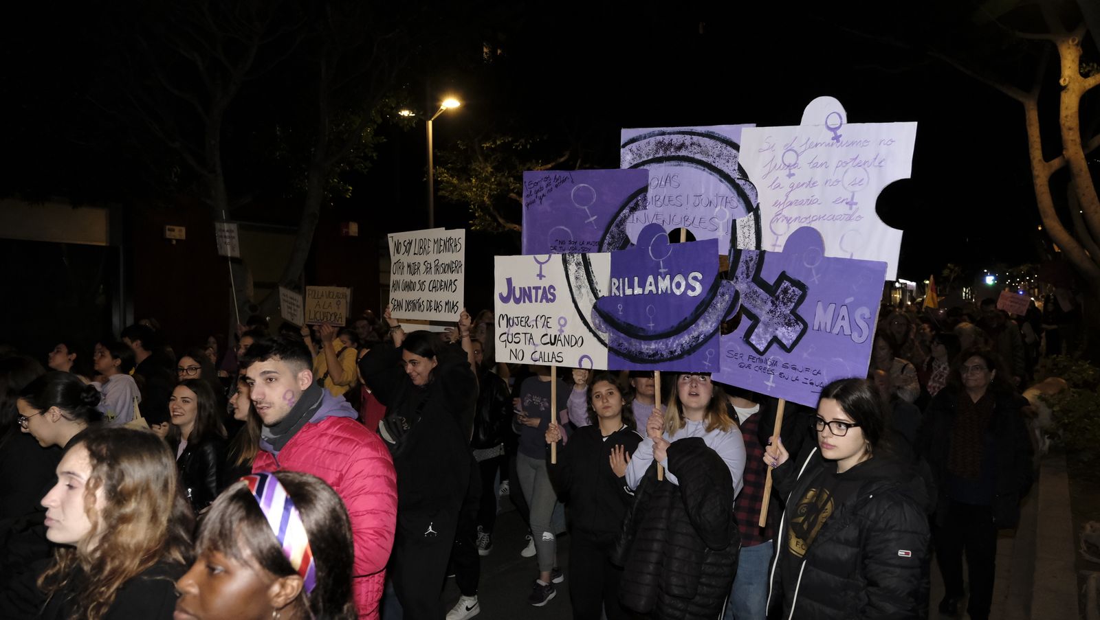 Imágenes de las manifestaciones por el Día de la Mujer en Almería