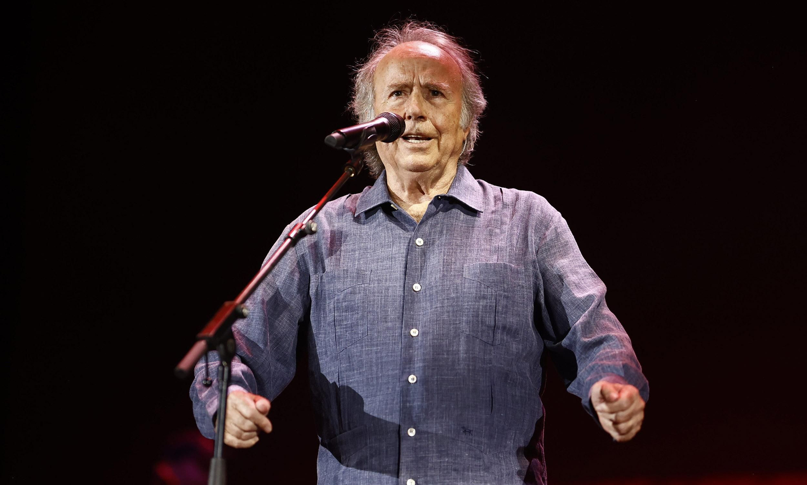Las imágenes del concierto de Joan Manuel Serrat en Sevilla