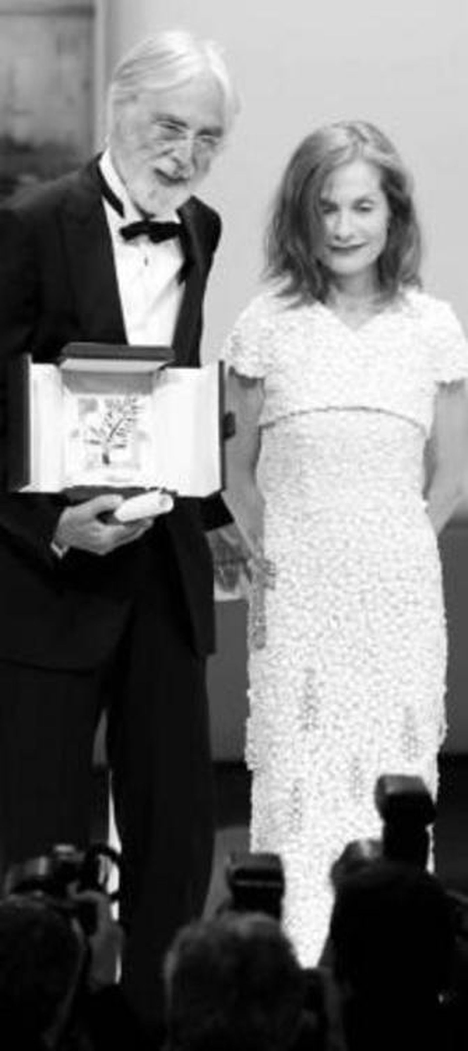 Michael Haneke con su Palma de Oro e Isabelle Huppert.