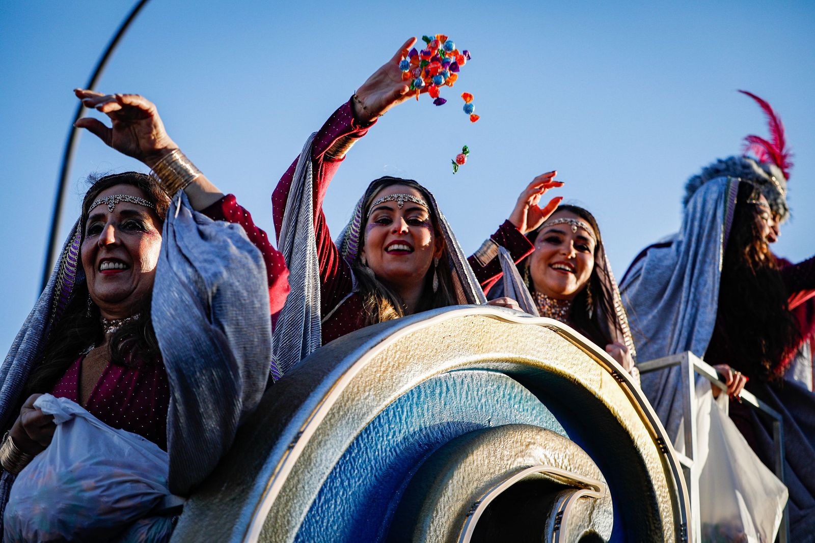 Las imágenes de la cabalgata de los Reyes Magos de San Fernando 2026