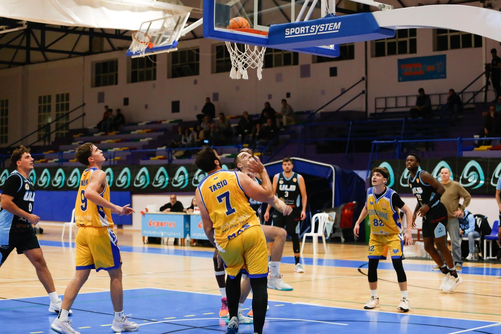 Las fotos del ULB-Novaschool de la Tercera FEB