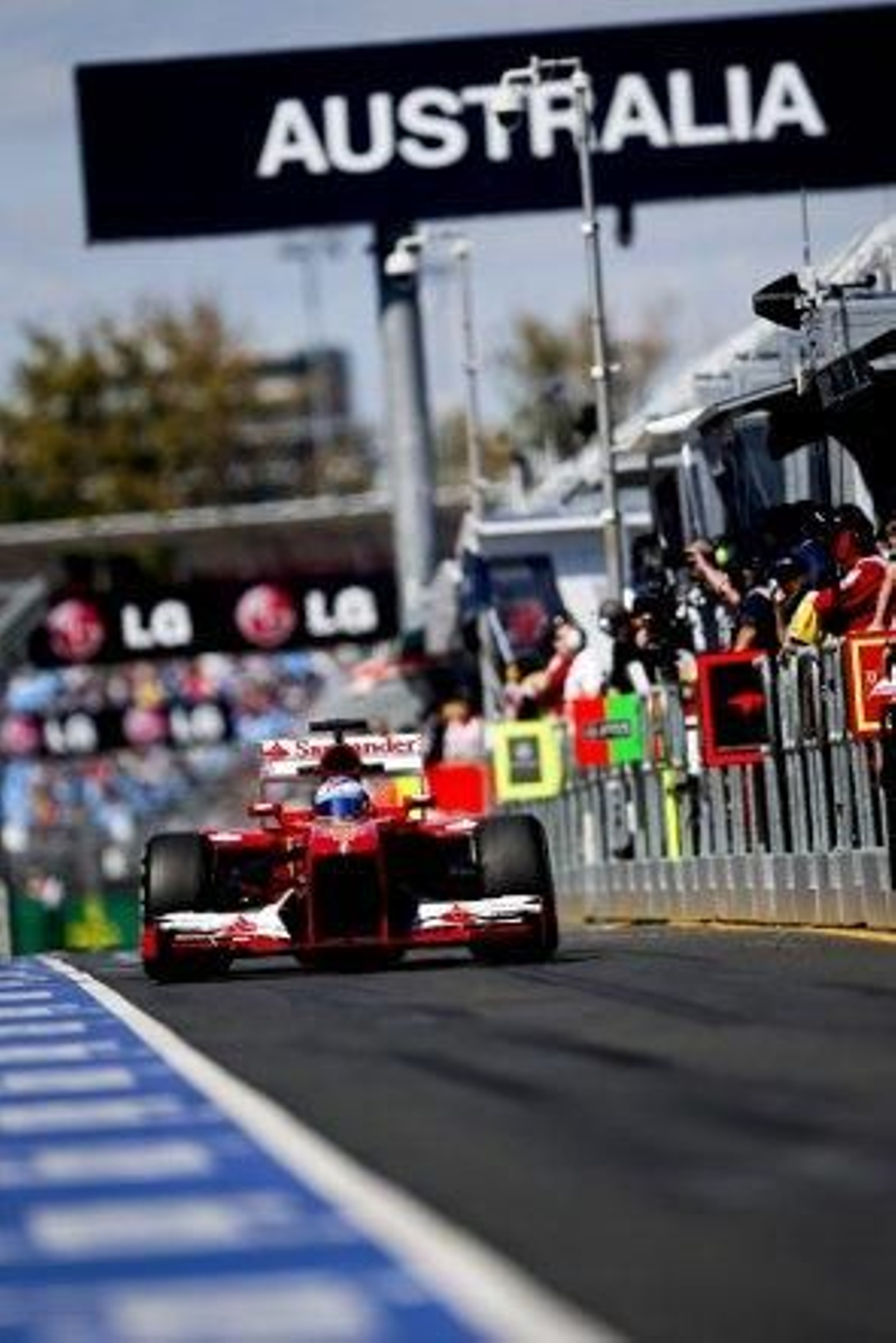 Vettel, intratable en los libres
