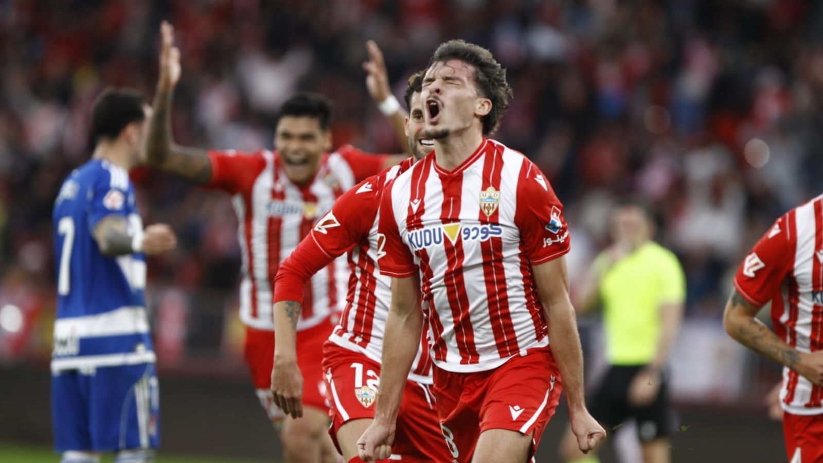 Gui Guedes celebra el primer tanto del partido contra los granadinos.