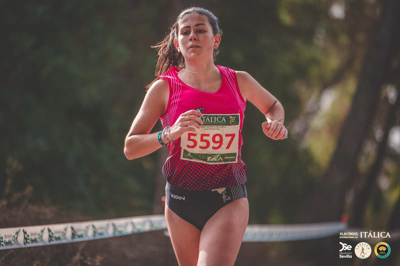 Búscate en las fotos del Cross de Itálica 2025 | 4