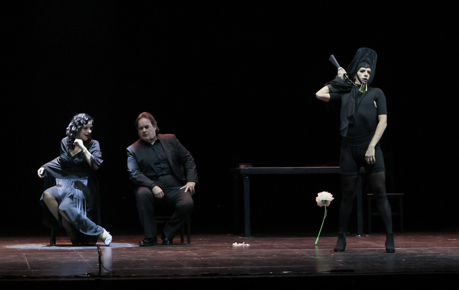 Las imágenes del espectáculo "Carmen" de Israel Galván en la Bienal