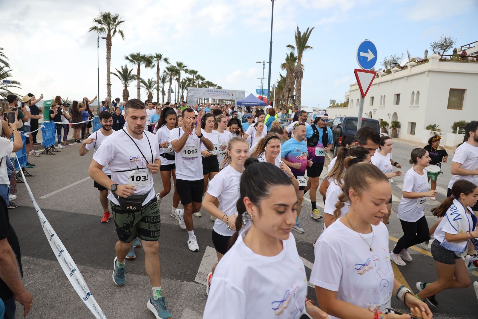 Las fotos de la 3ª carrera solidaria Memorial Vicente Granados en Málaga