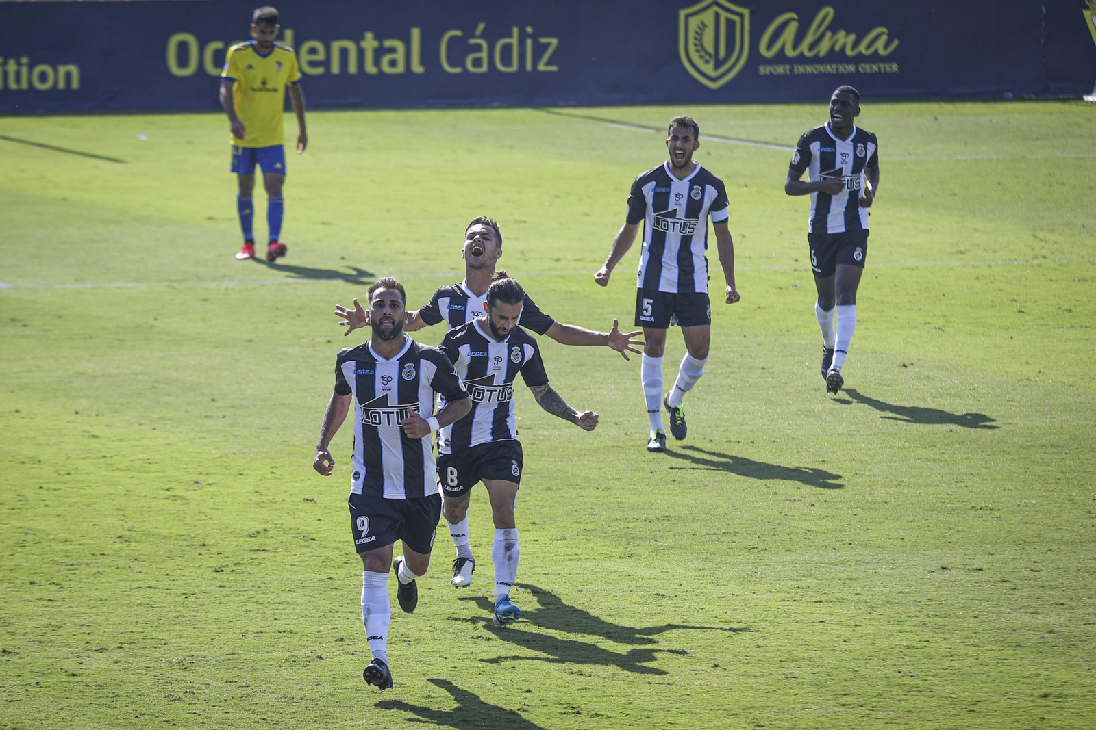 Las mejores fotos del Cádiz B-Real Balompédica (1-2)