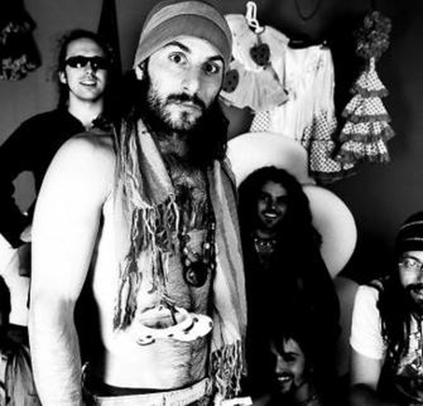 El Bicho llevará su música a la playa de Carboneras.