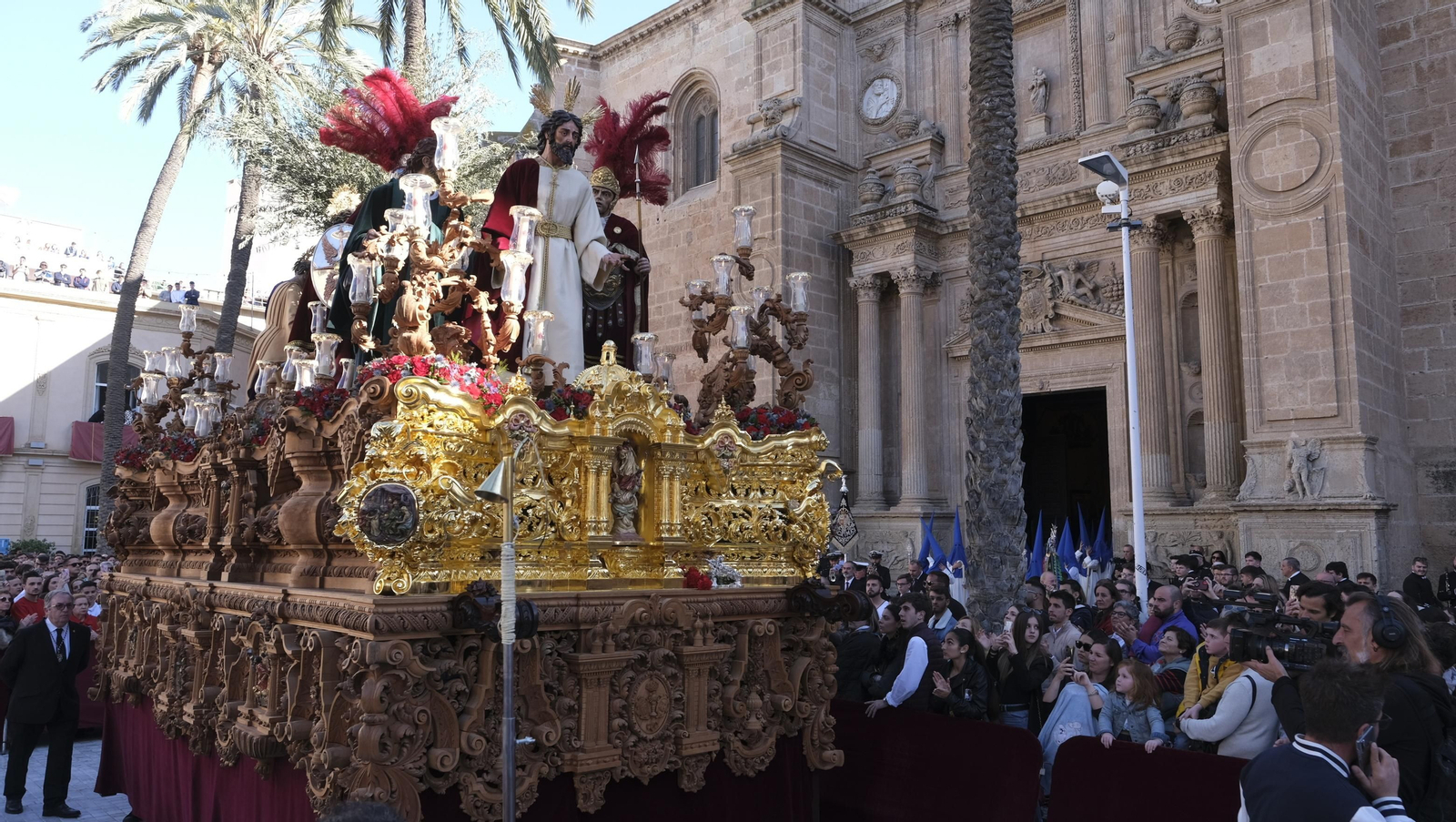 La procesión de Prendimiento en Almería, en imágenes