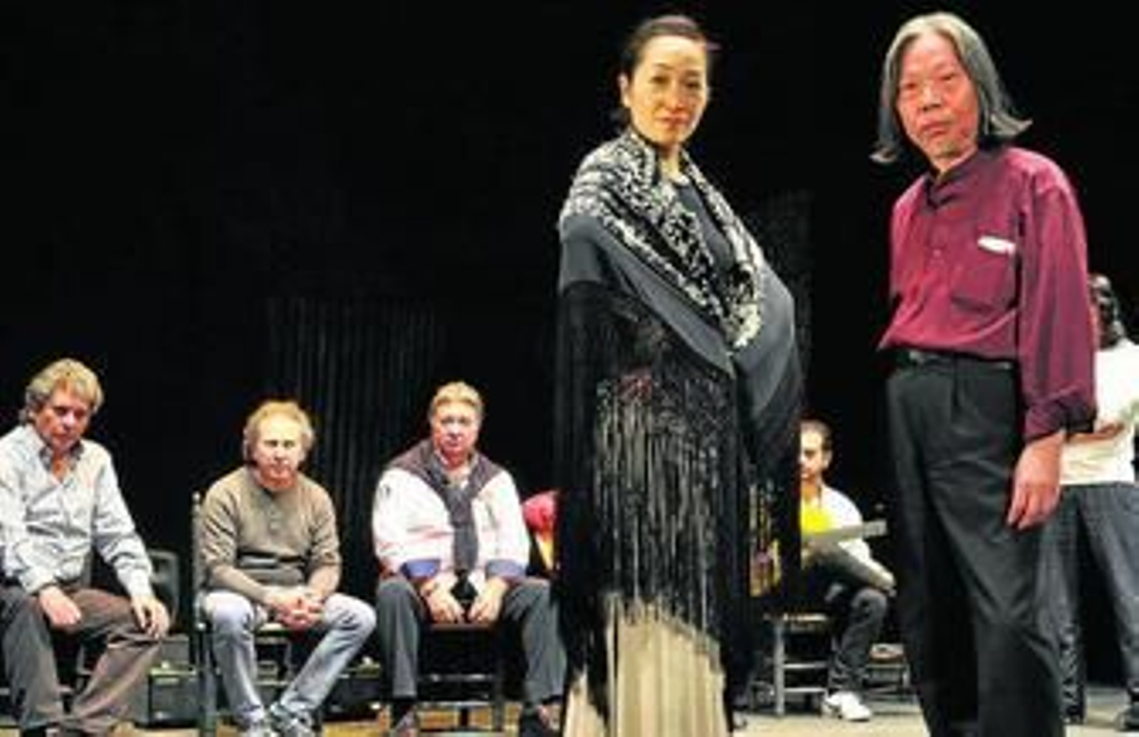 De izquierda a derecha, Manuel de Paula, Juan José Amador, Enrique El Extremeño, Saori y Teruo Kabaya.