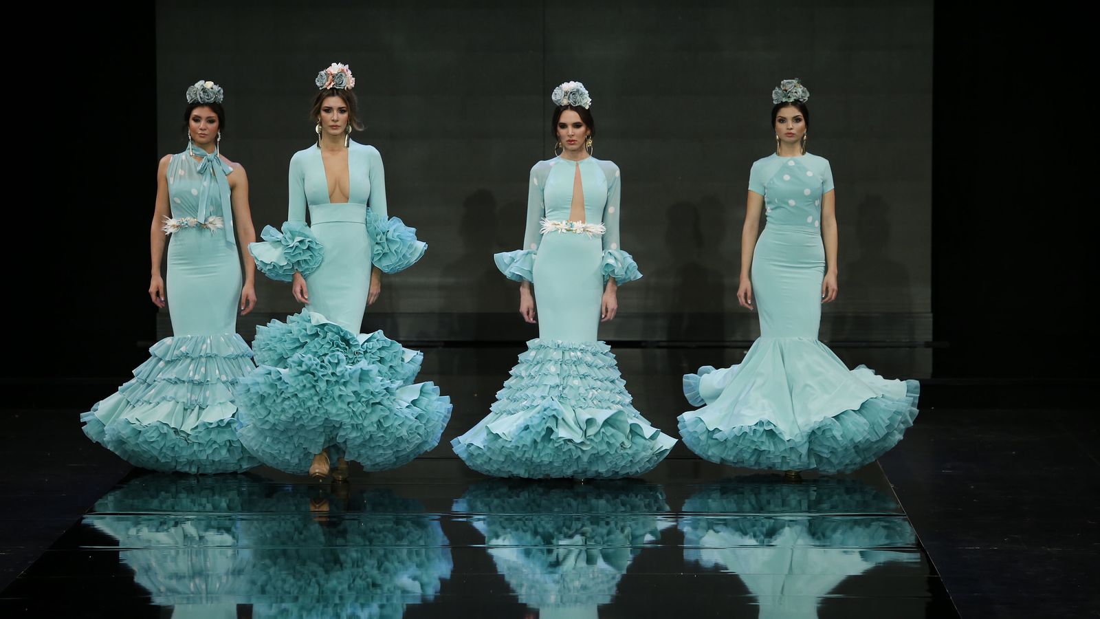 Carmen Raimundo presenta su colección de flamenca en SIMOF 2020, todas las fotos