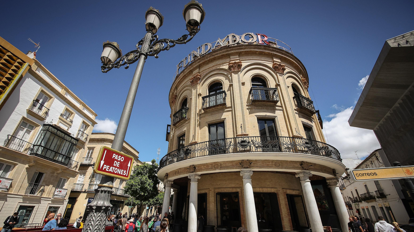 Así es El Gallo Azul