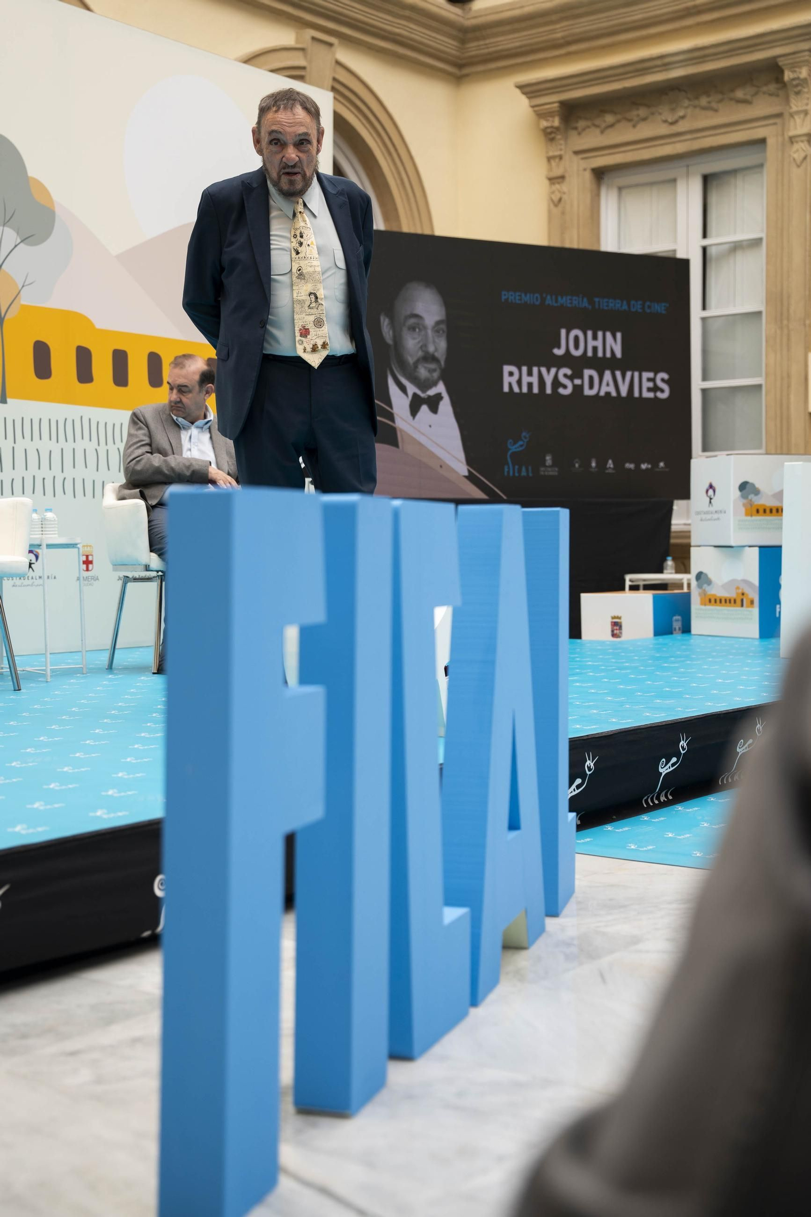 La estrella a JOHN RHYS-DAVIES luce en el paseo de la fama de Almería