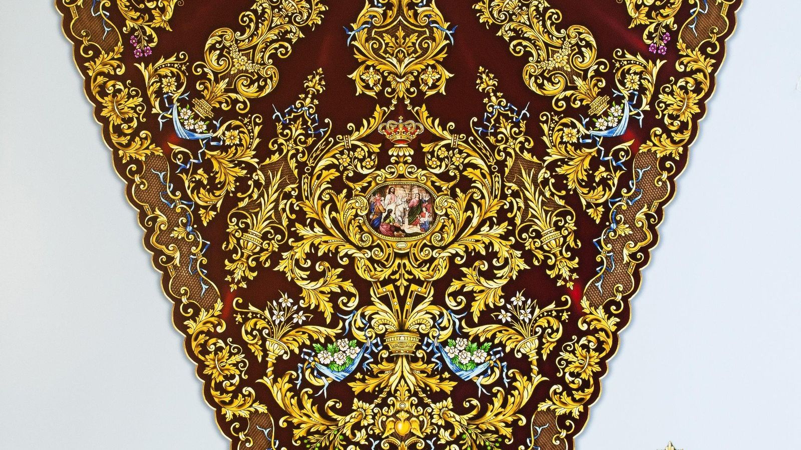 Dibujo del manto bordado de la Virgen del Amparo, realizado por Ildefonso Jiménez.