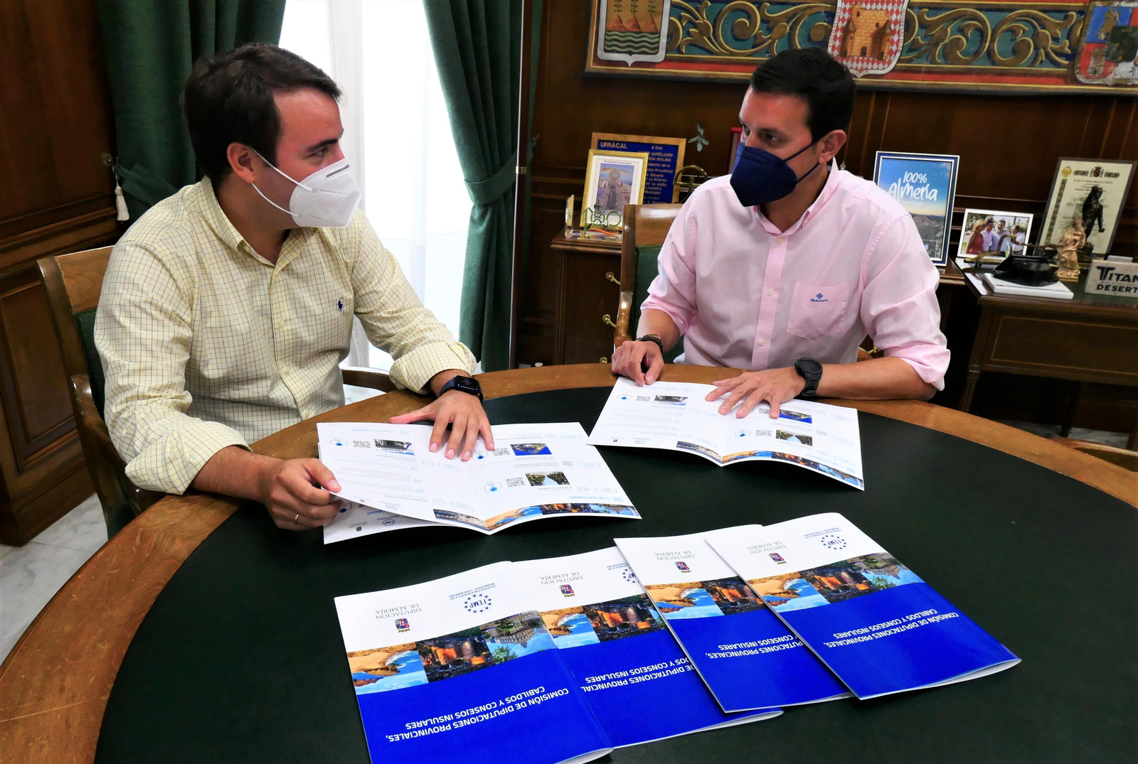 Reunión histórica en Almería de la Comisión de Diputaciones, Cabildos y Consejos Insulares de la FEMP