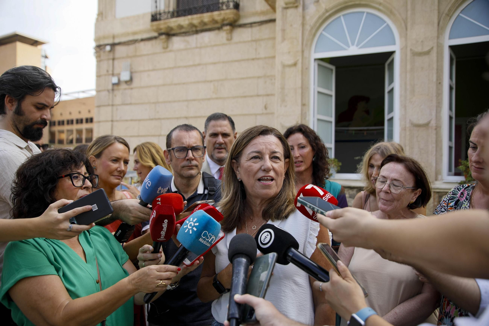 Las imágenes del regreso a las aulas de los más pequeños de Almería