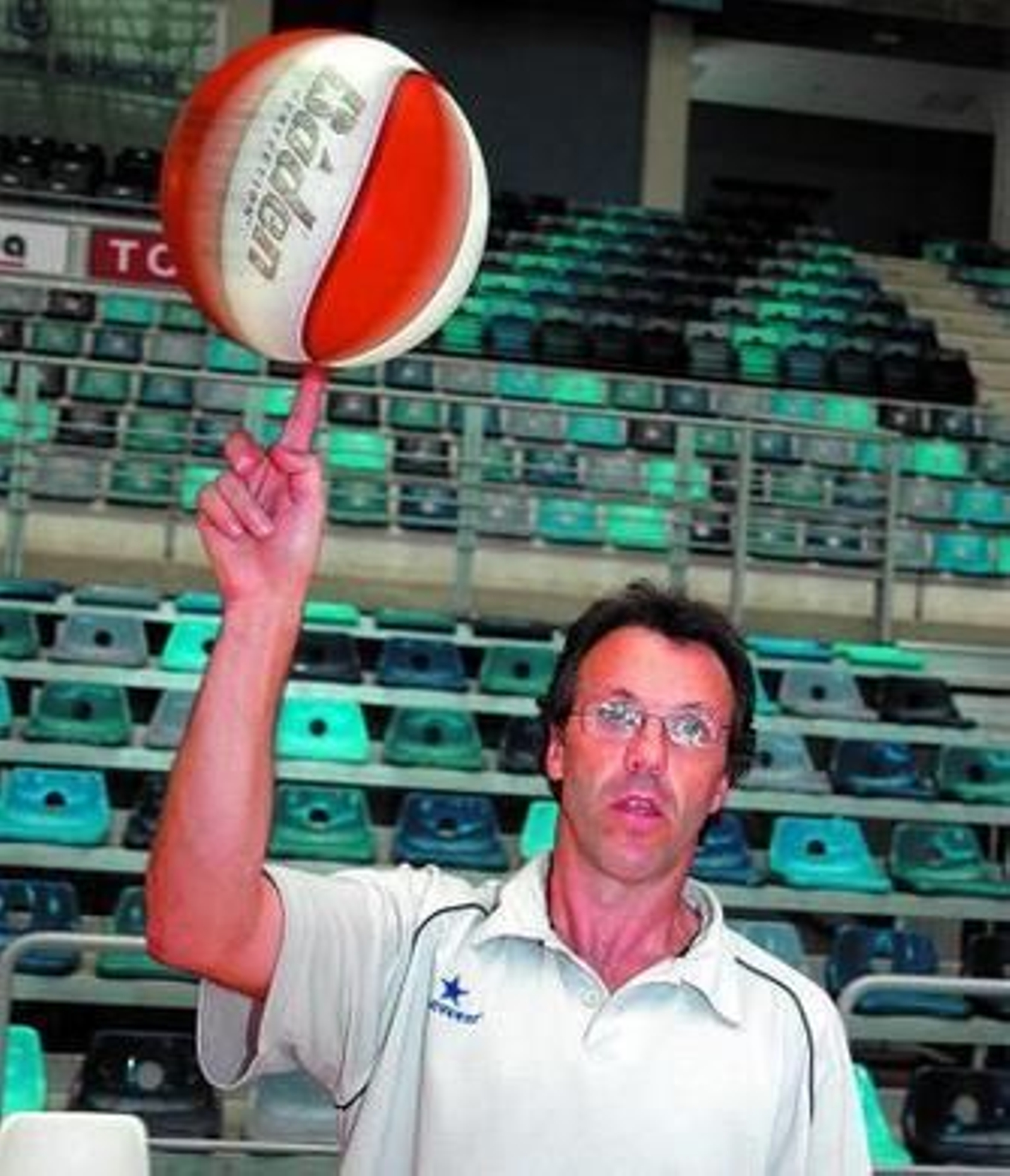 Quim Costa, en su etapa como primer entrenador en Huelva.