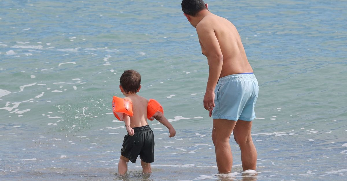 Los termómetros dan un salto de seis grados en Málaga, hasta superar los 24