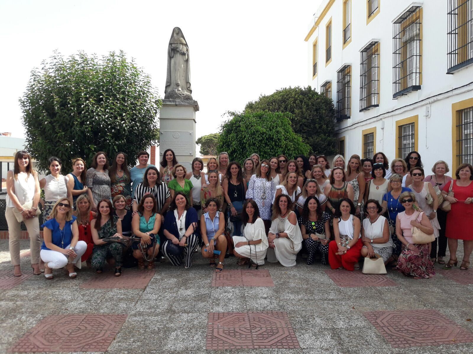 Encuentro de la XVI promoción de COU de la Compañía