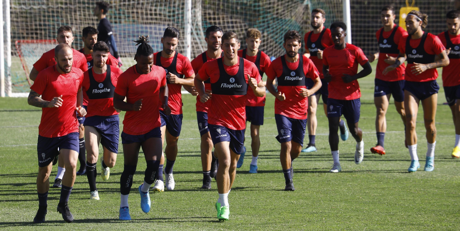 Los jugadores del CCF se ejercitan en la Ciudad Deportiva.