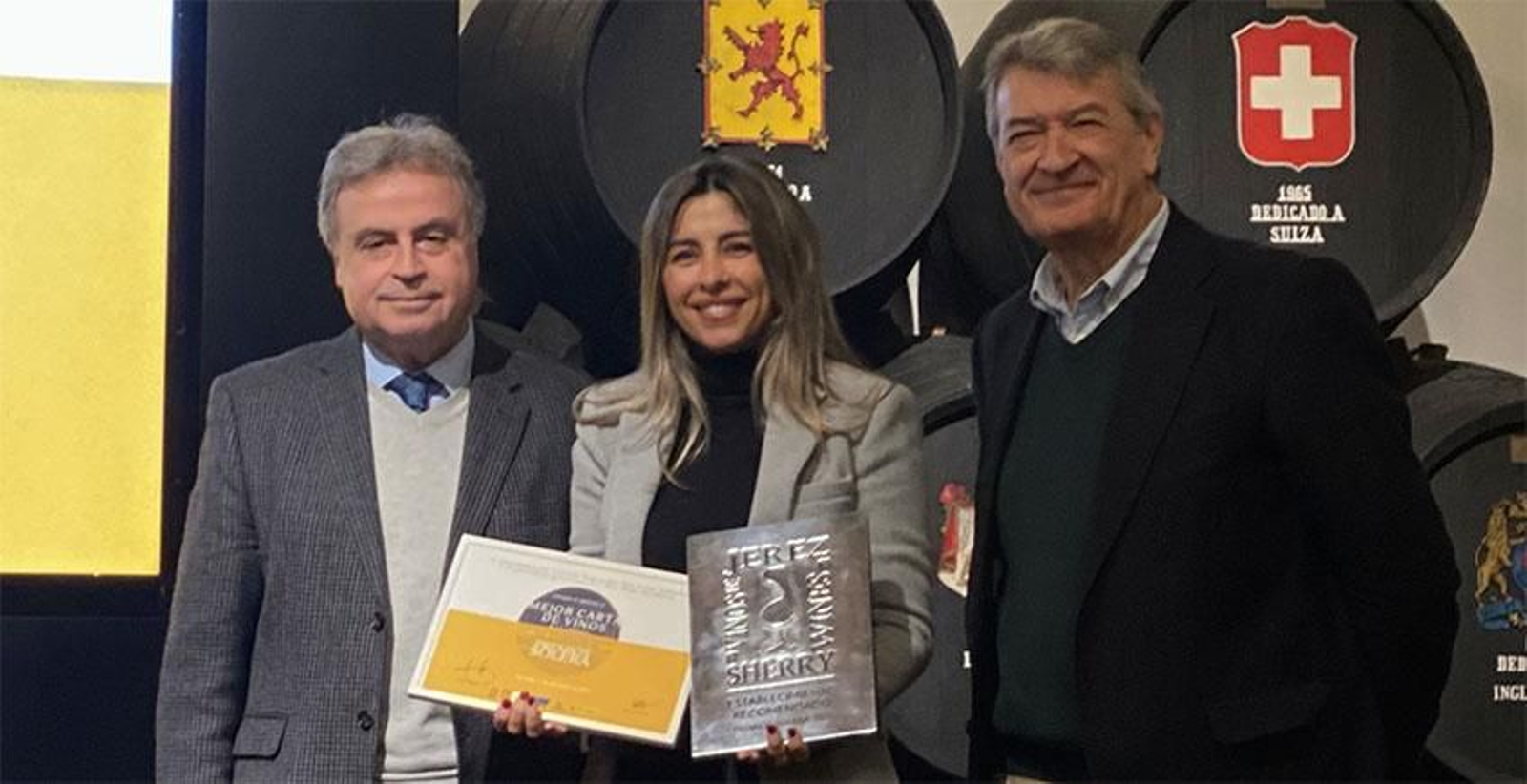 La Carboná de Jerez, en la recogida del galardón.