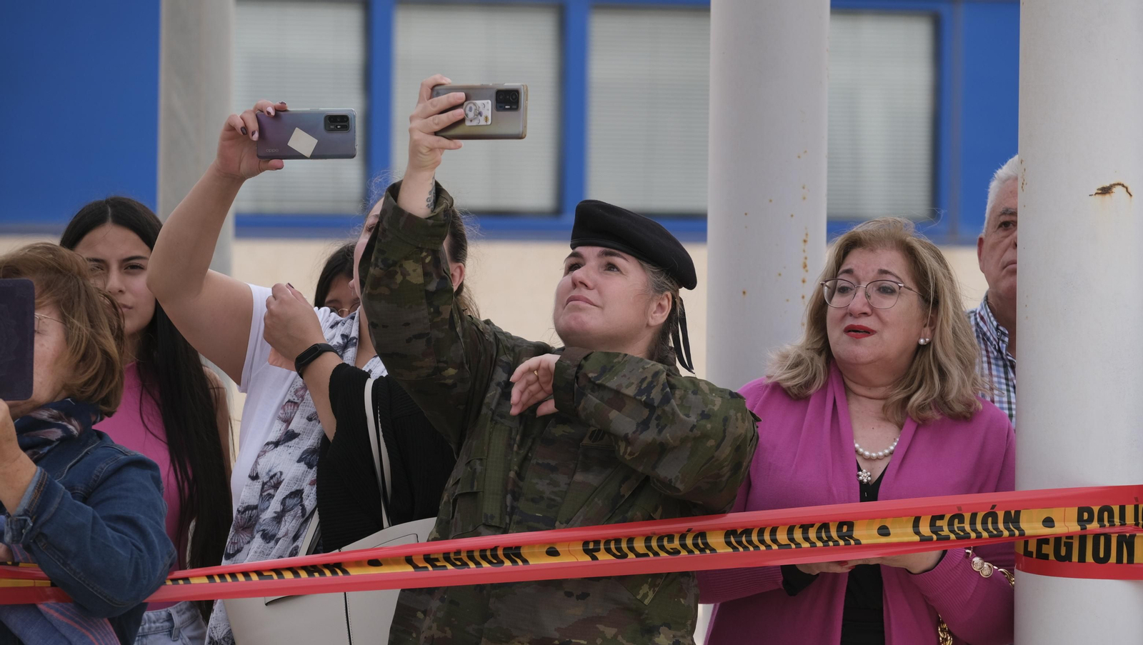 Imágenes de la salida del segundo contingente de La Legión con destino el Líbano