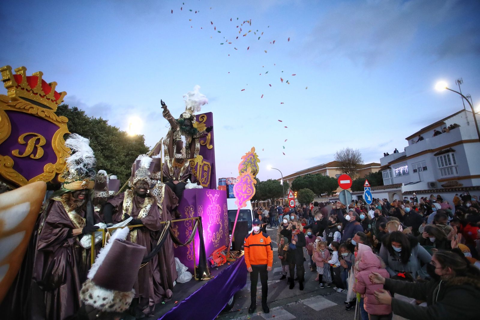 Las imágenes de la Cabalgata de Reyes en San Fernando