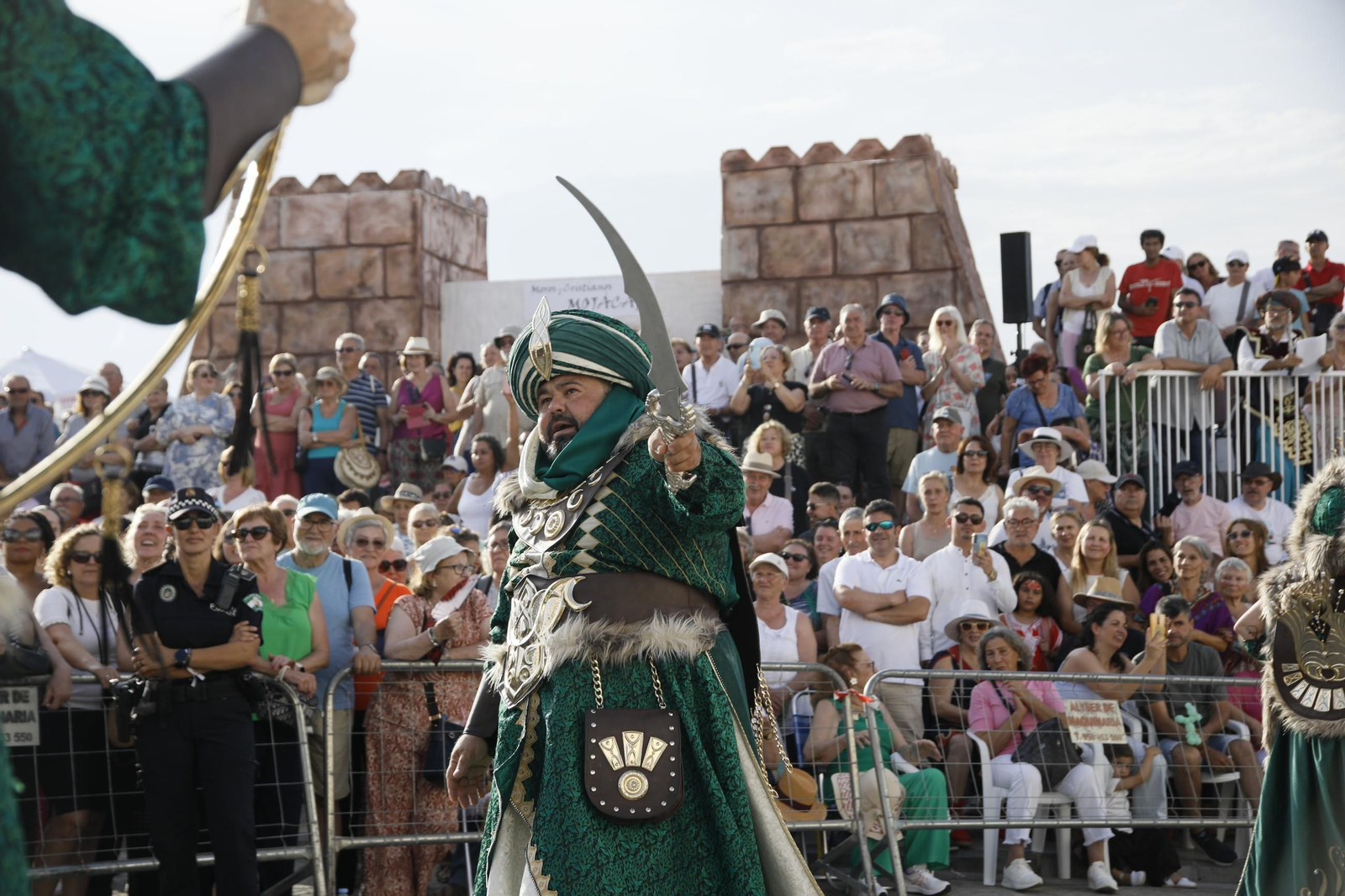 El gran desfile de Moros y Cristianos de Mojácar, en imágenes