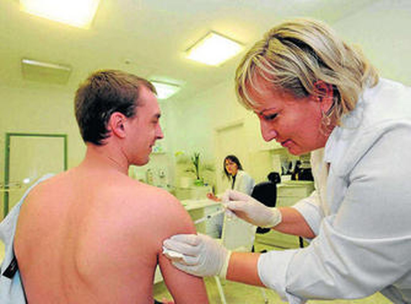 La percepción social y profesional sobre el uso de vacunas en adultos es baja.