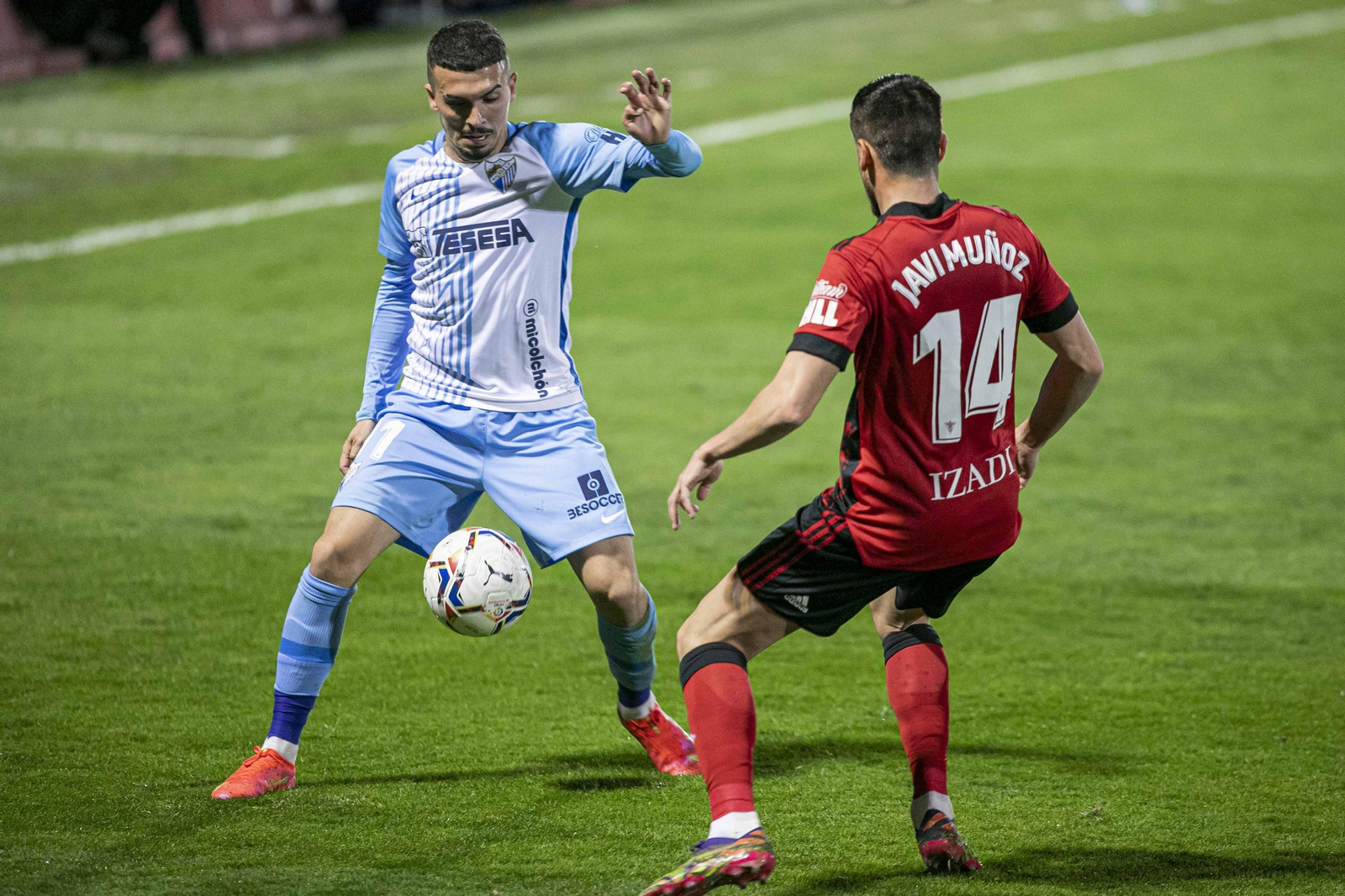 Joaquín, durante el Mirandés-Málaga CF.