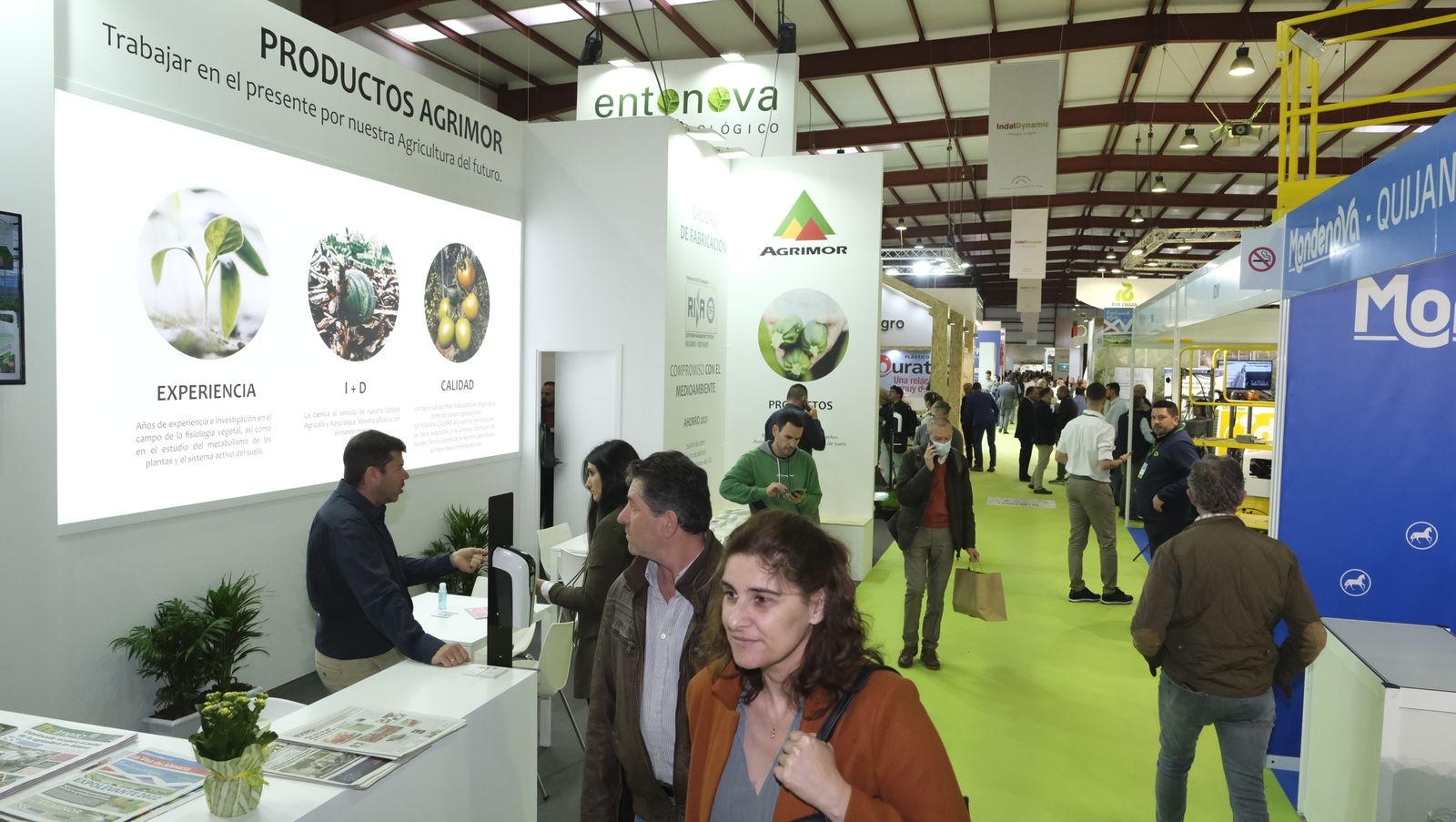 Imágenes del primer día de Expolevante Níjar.